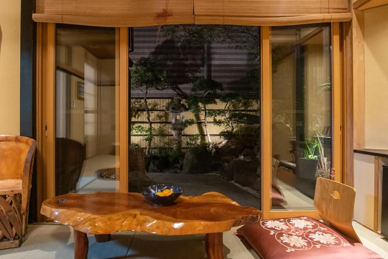 Akiko Fukuya Town Villa Osaka