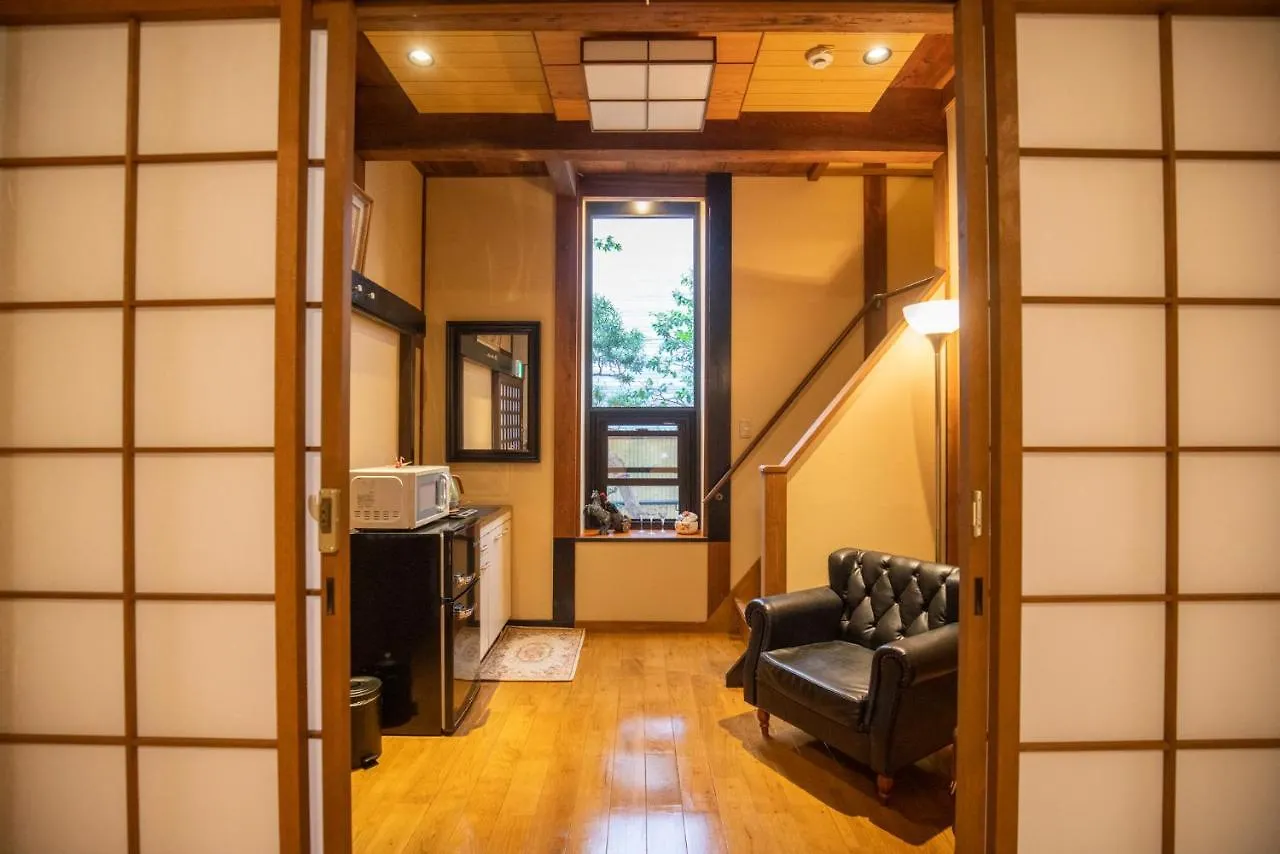 Akiko Fukuya Town Villa Osaka