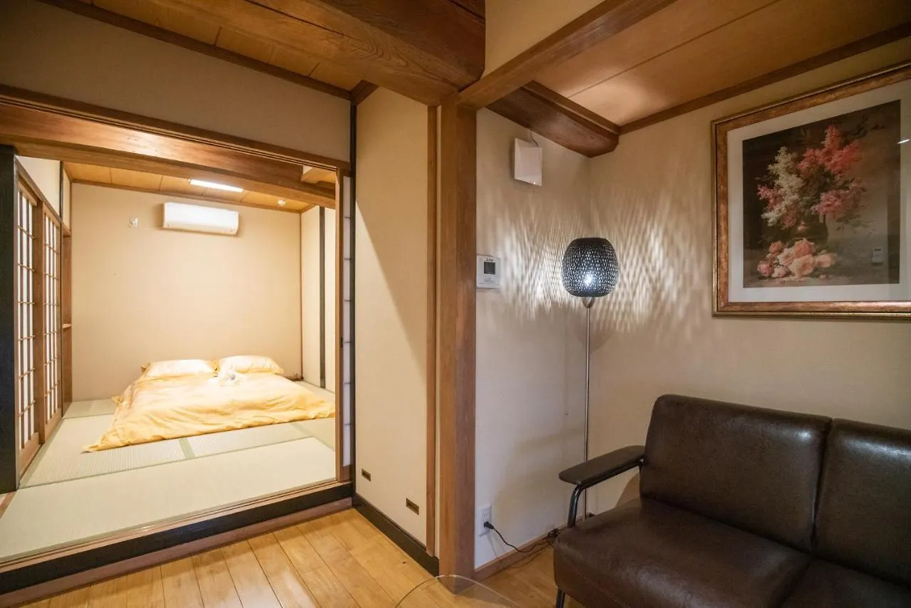 Akiko Fukuya Town Villa Osaka