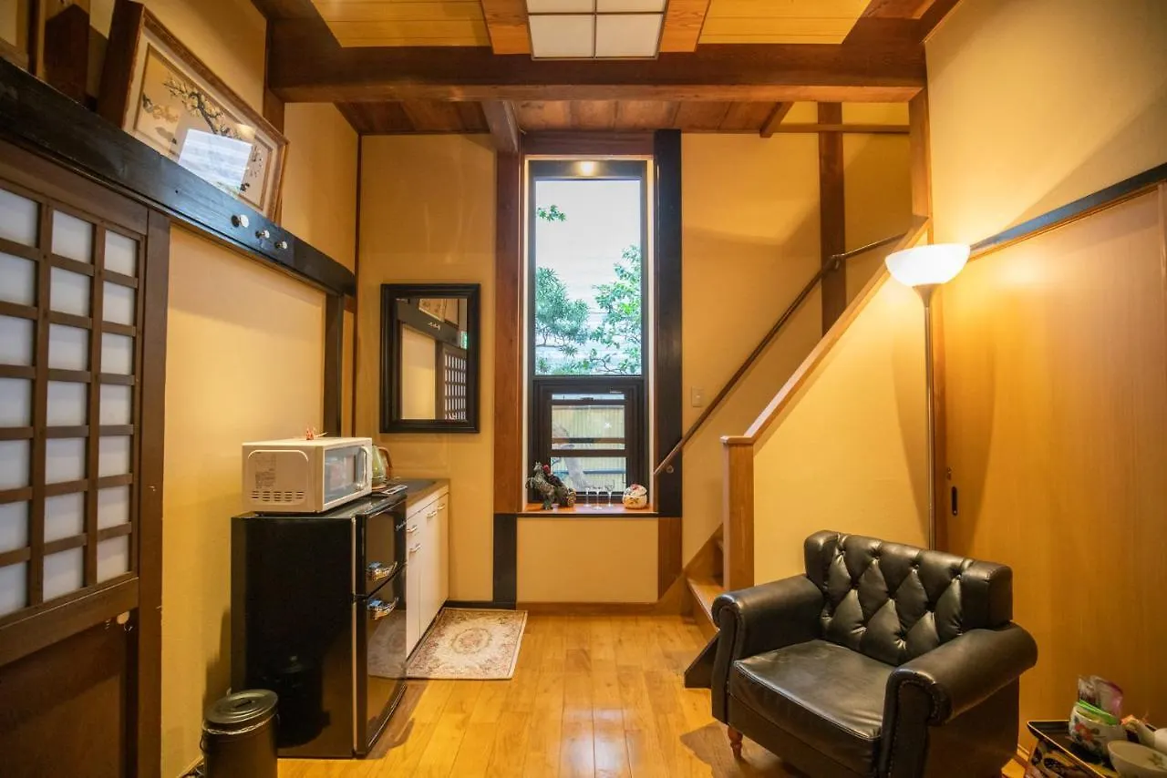 Akiko Fukuya Town Villa Osaka