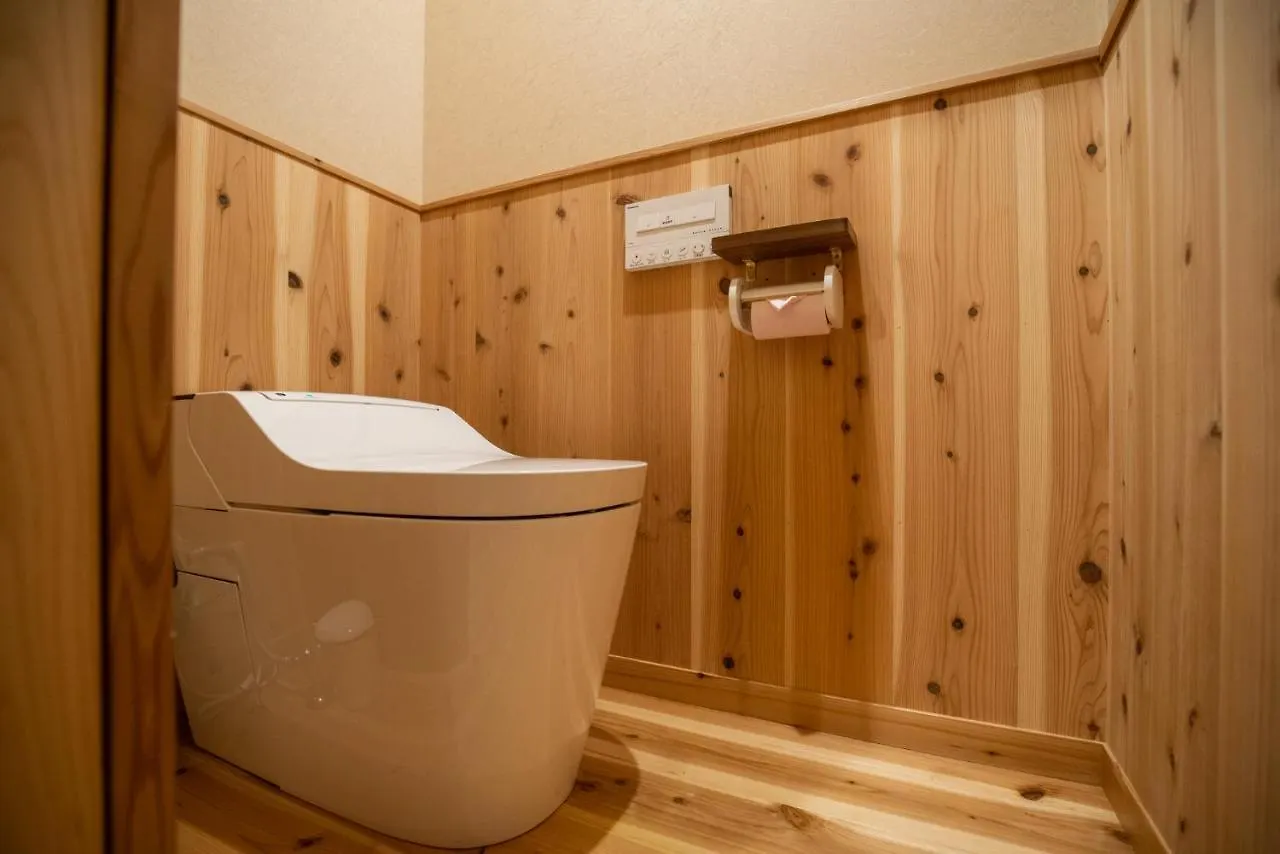 Akiko Fukuya Town Villa Osaka