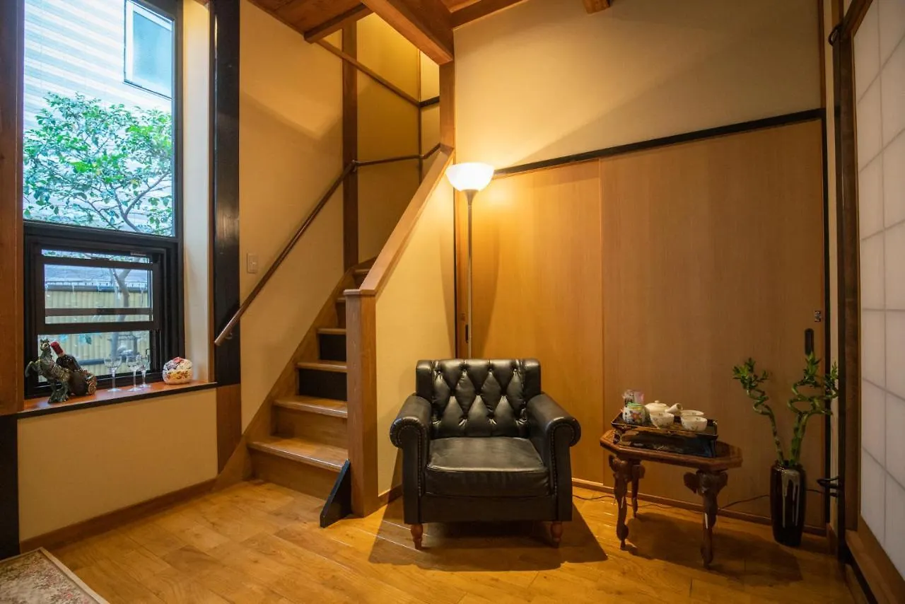 Akiko Fukuya Town Villa Osaka