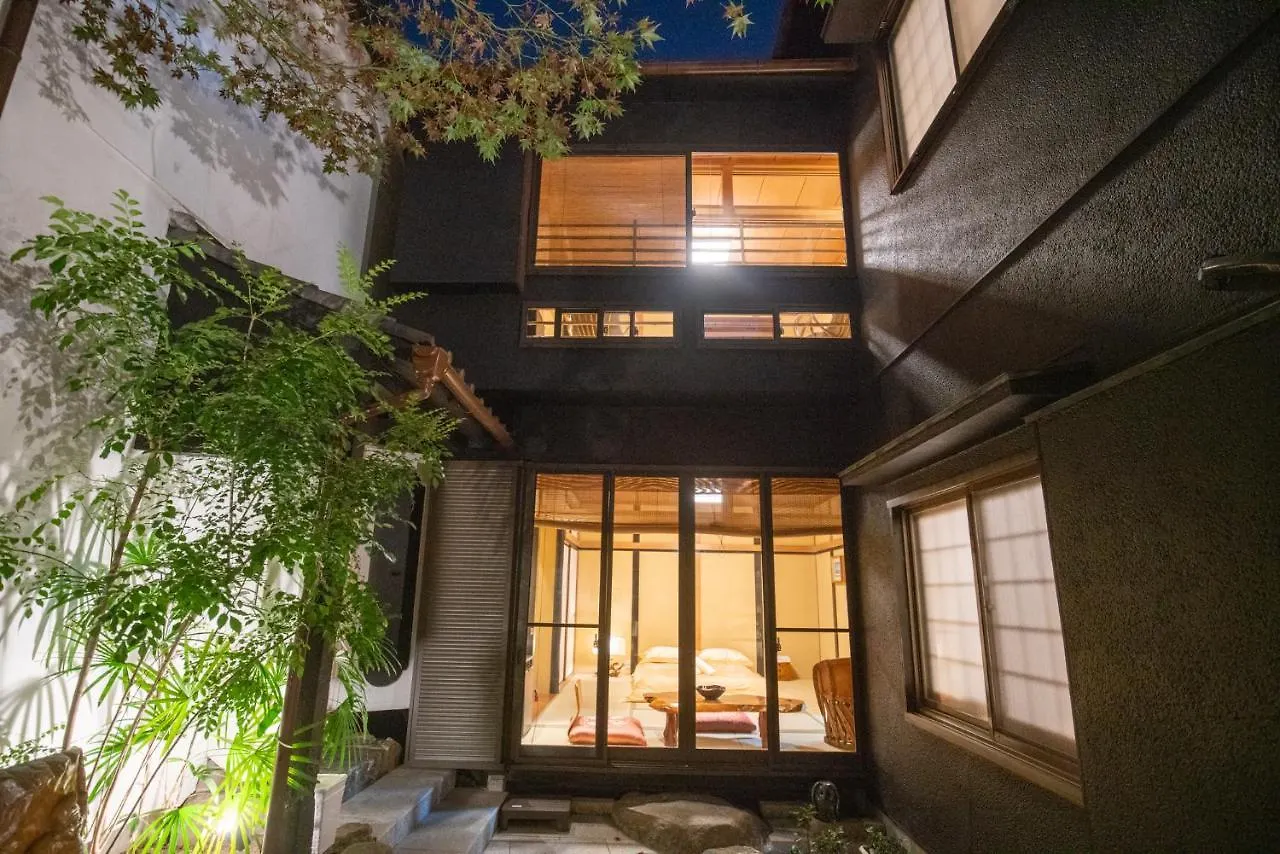 Akiko Fukuya Town Villa Osaka