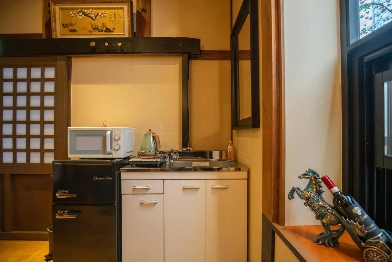 Akiko Fukuya Town Villa Osaka